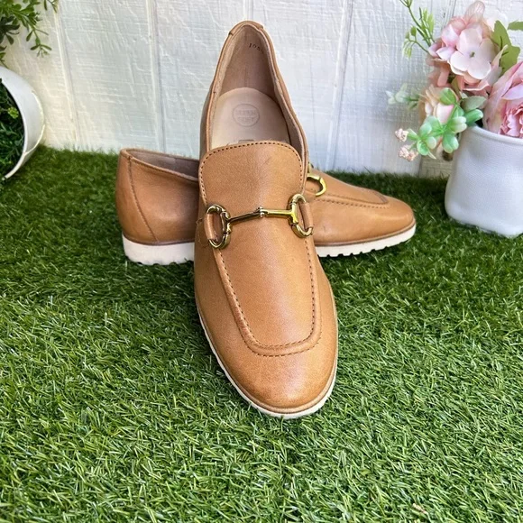 PAUL GREEN
Shay Bit Loafer In Cuoio
Leather/tan 
$429 NEW women UK 3.5 US 6 - Picture 10 of 17